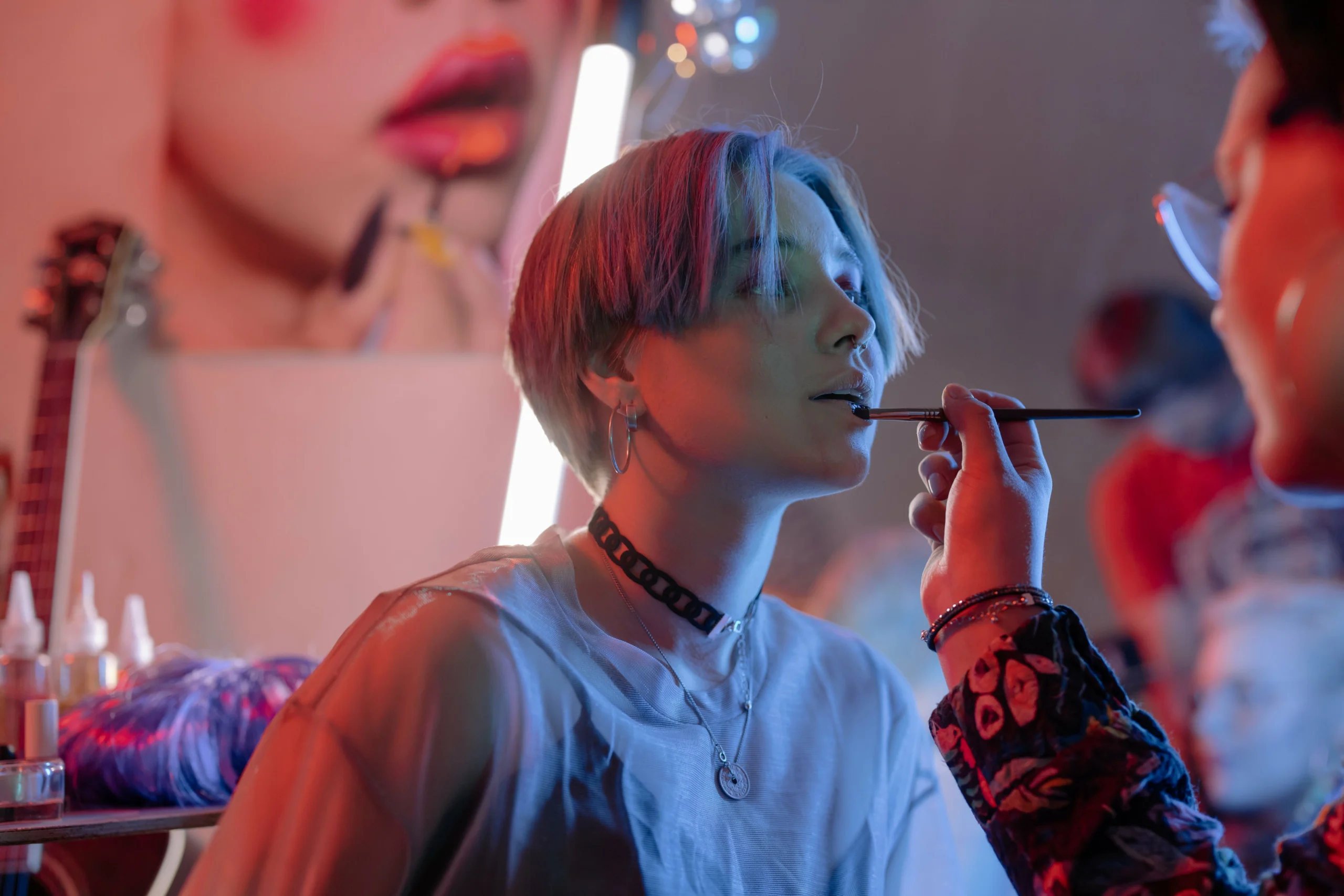 Embarking on the Artistic Journey: A Guide on How to Become a Makeup Artist